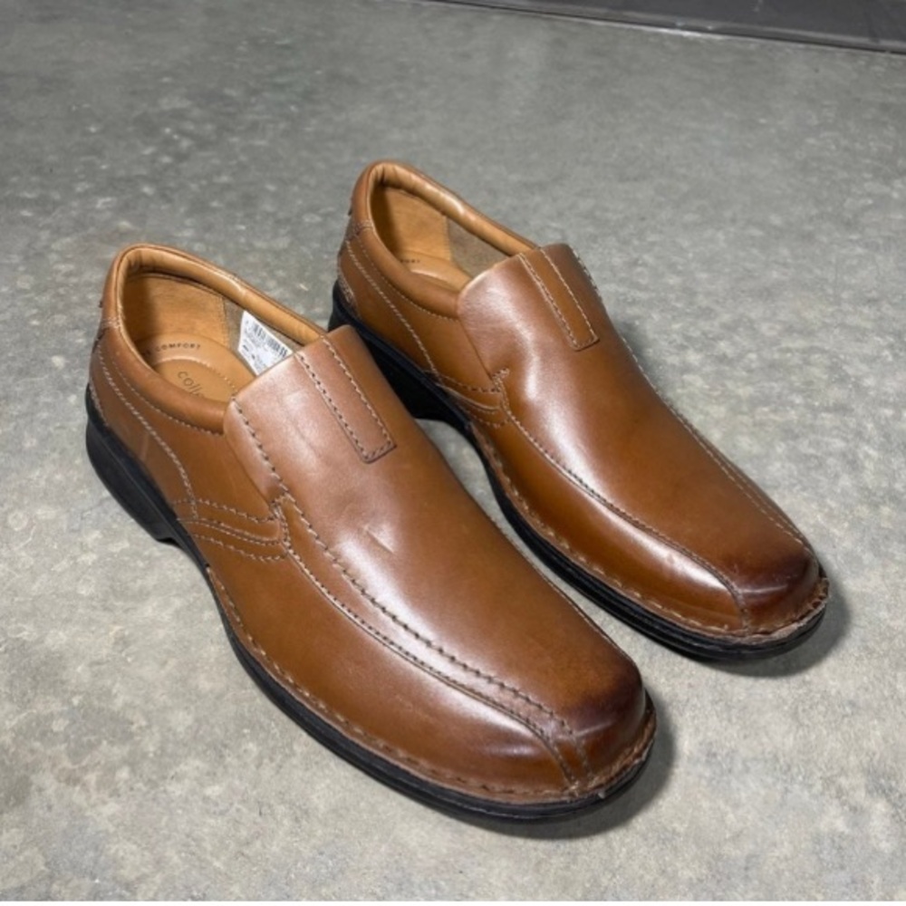 Clarks size 10.5 tan oxfords